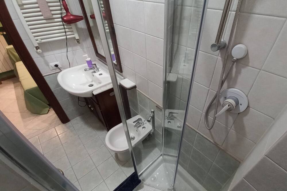 Photo of Bathroom in Quartiere XXIII Alessandrino