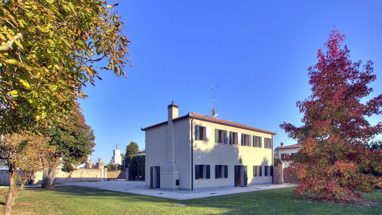 Photo of Outdoor in Stra