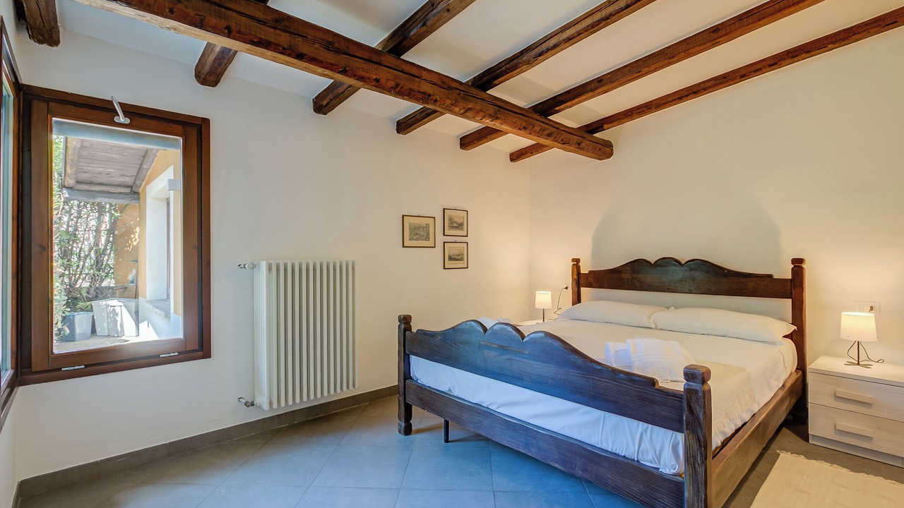 Photo of Bedroom in Armeno