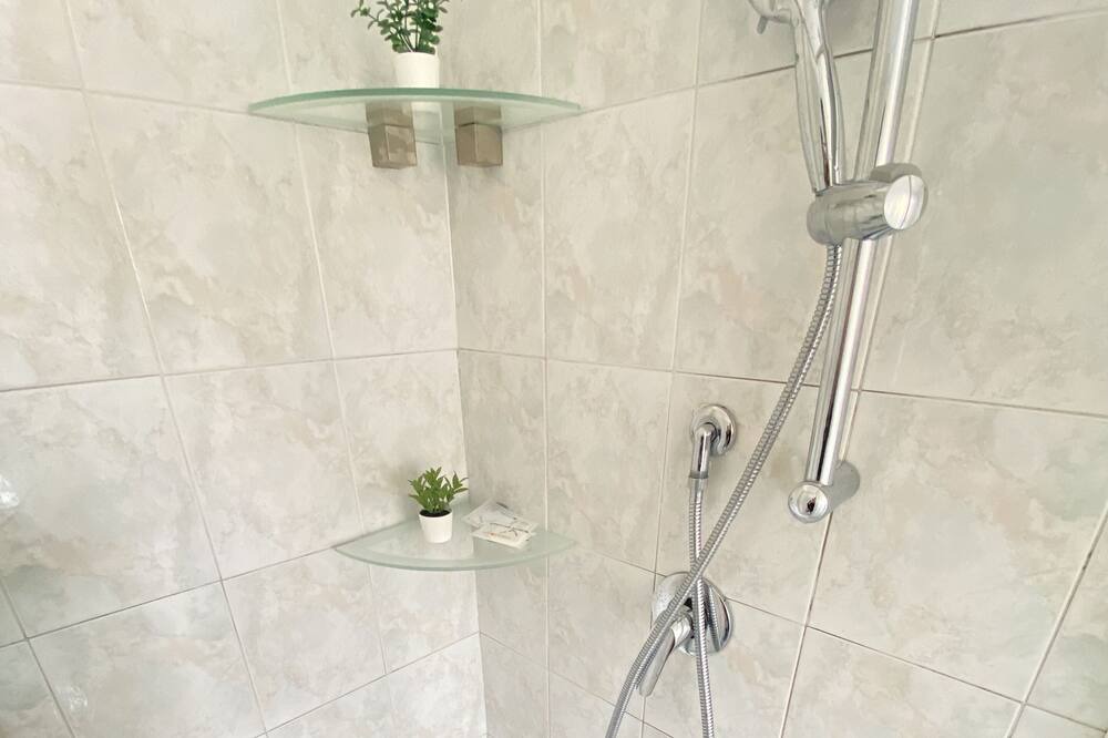 Photo of Bathroom in Quartiere XXI Pietralata