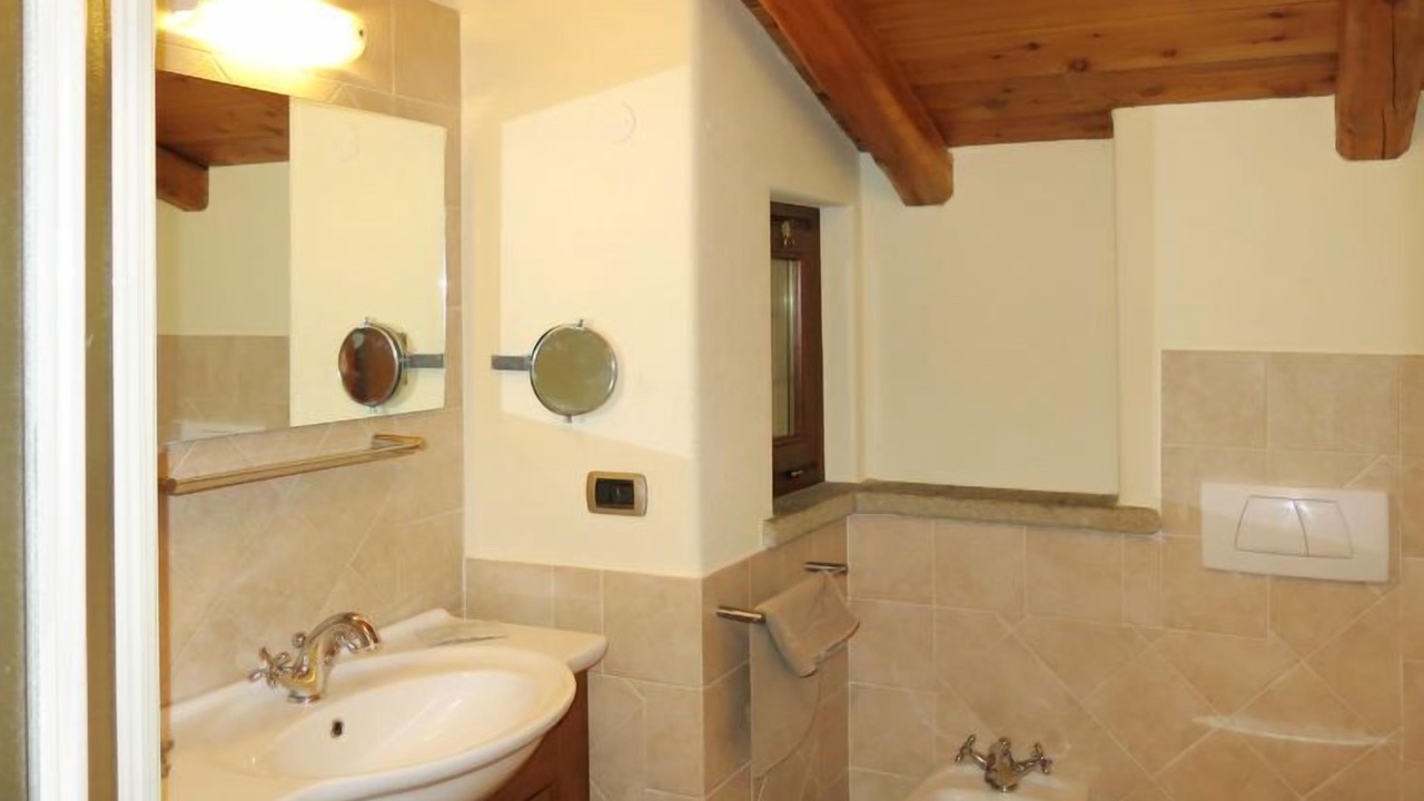 Photo of Bathroom in Sampeyre