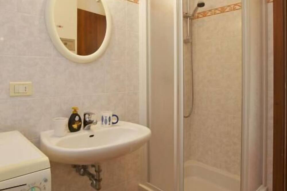 Photo of Bathroom in Tronzano Lago Maggiore