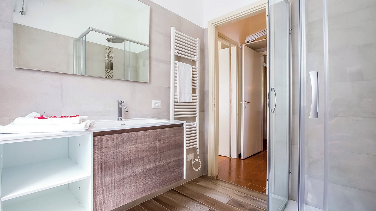Photo of Bathroom in Menaggio