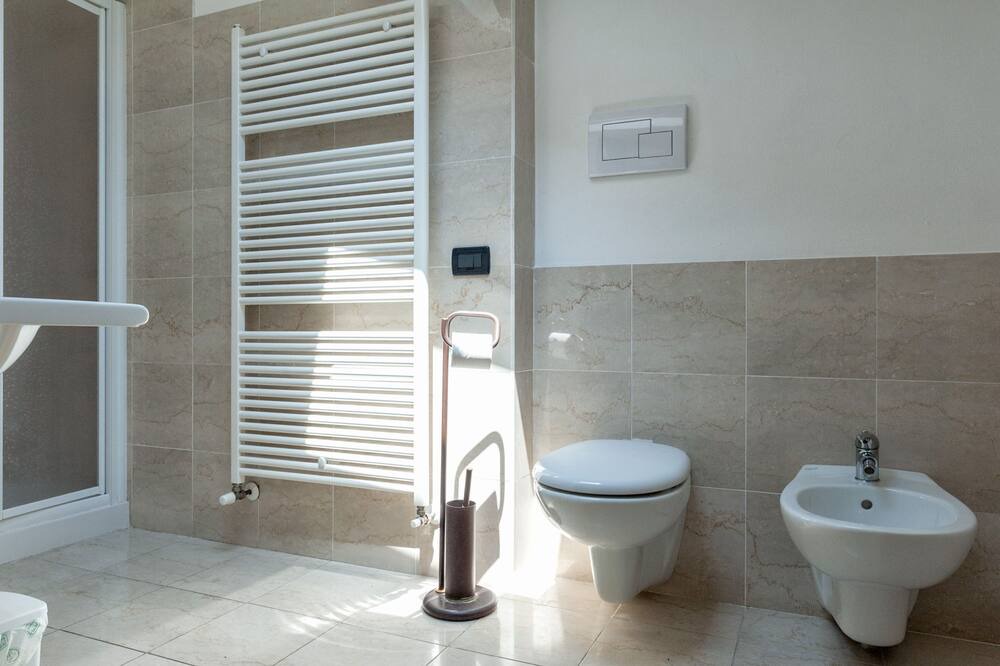 Photo of Bathroom in Prabione