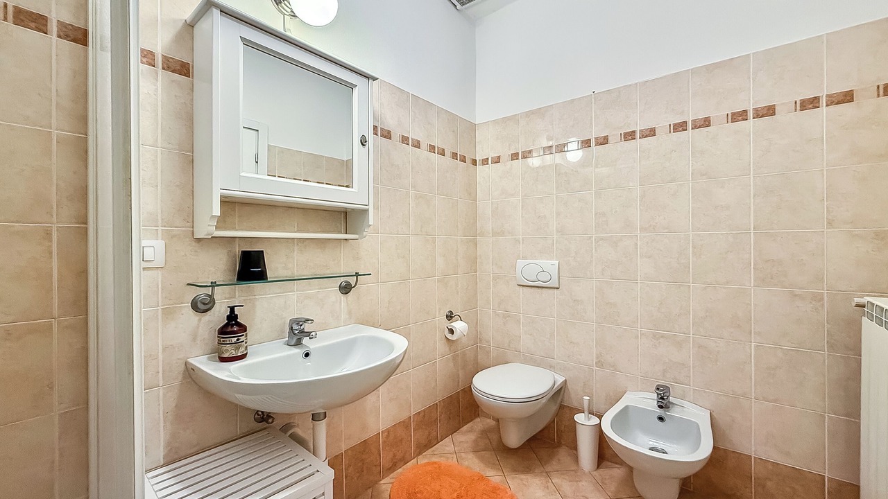 Photo of Bathroom in Menaggio