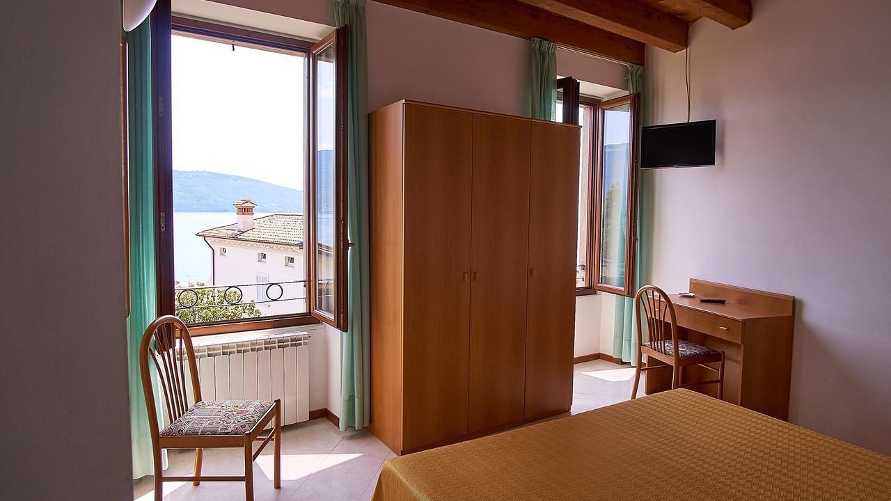 Photo of Bedroom in Gargnano