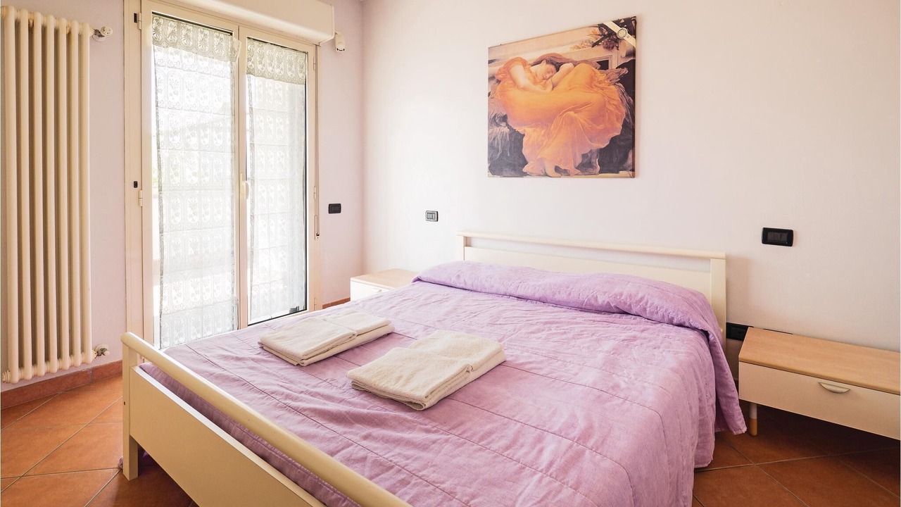 Photo of Bedroom in Lido di Dante