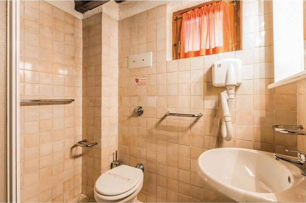 Photo of Bathroom in Iseo