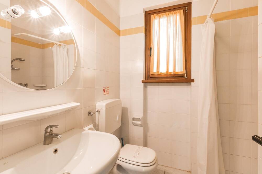 Photo of Bathroom in Iseo