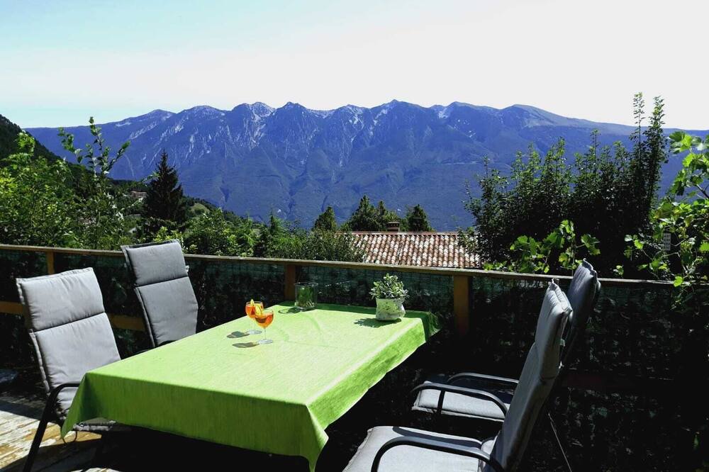 Photo of Patio Balcony in Aer