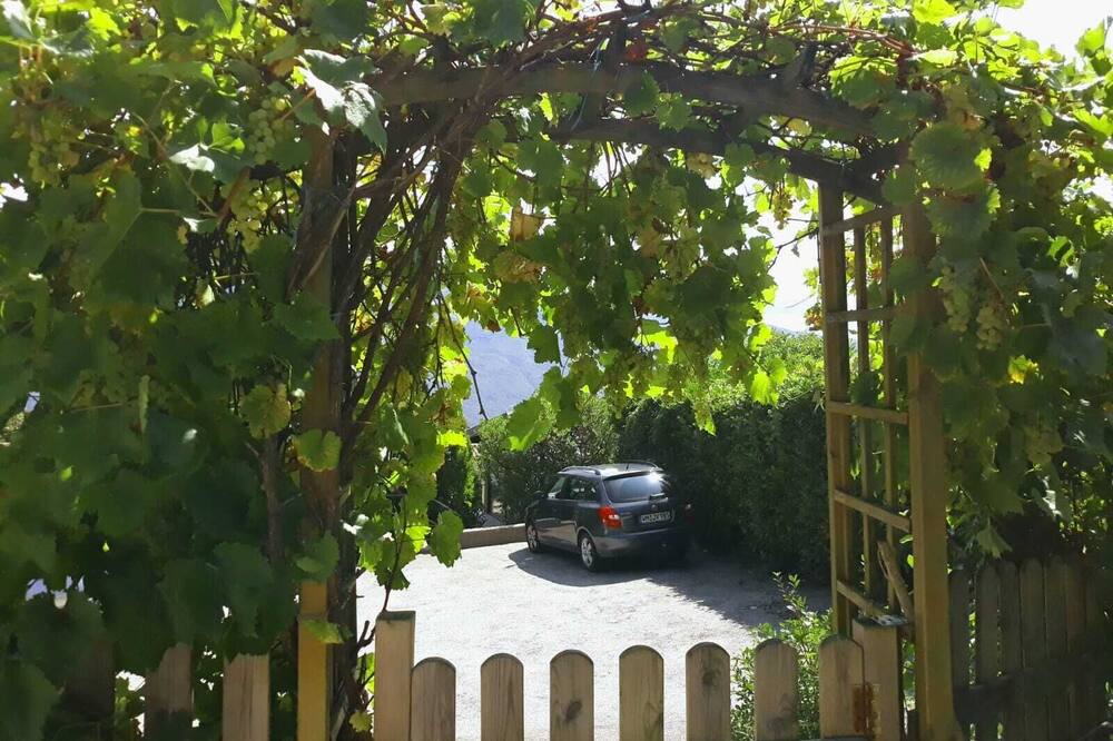 Photo of Outdoor in Aer