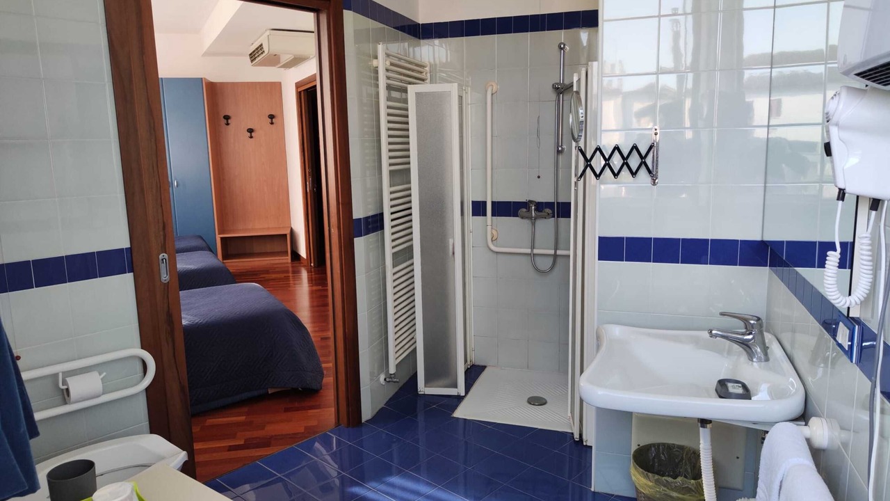 Photo of Bathroom in Paese