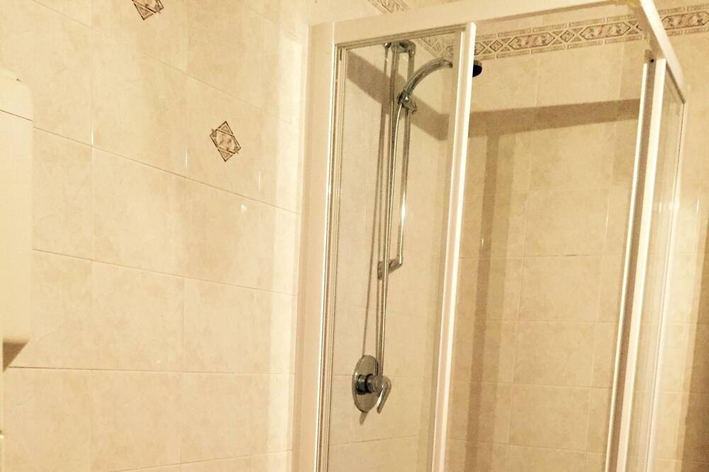 Photo of Bathroom in Assenza