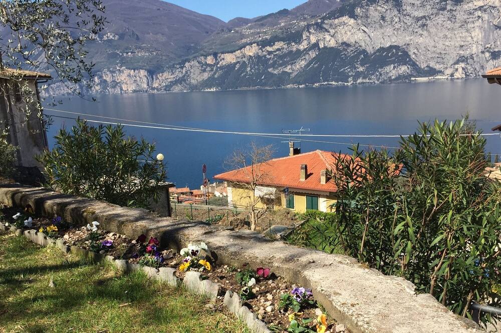 Photo of Outdoor in Assenza