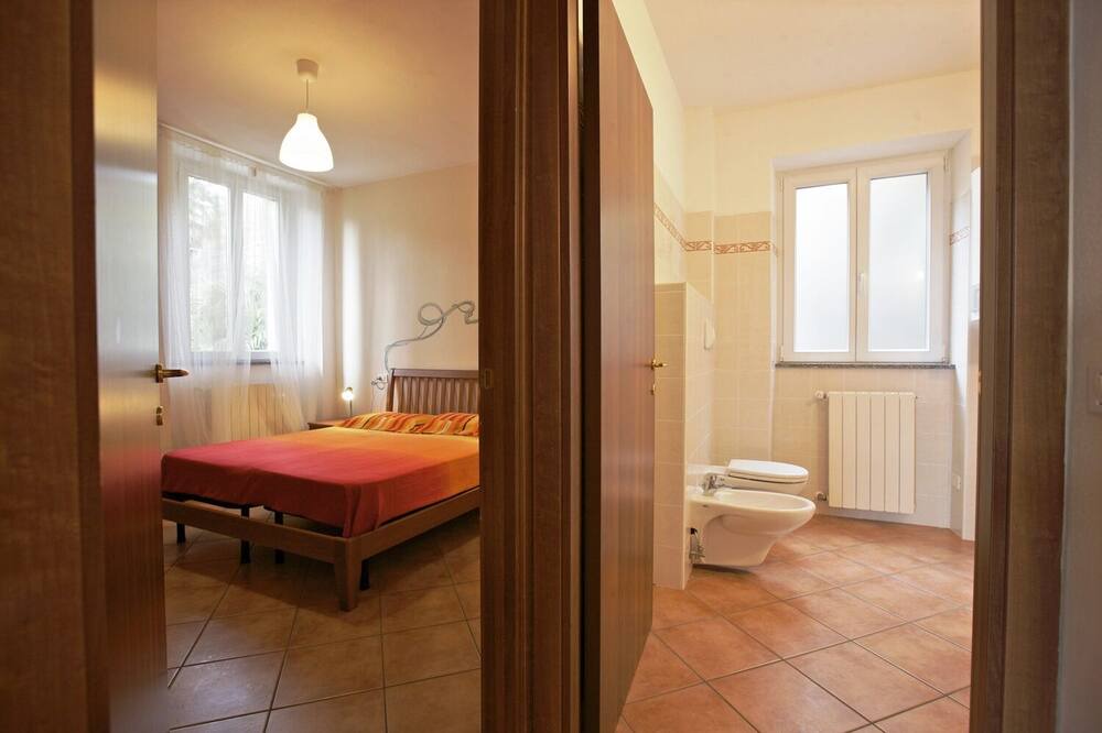 Photo of Bedroom in Tronzano Lago Maggiore
