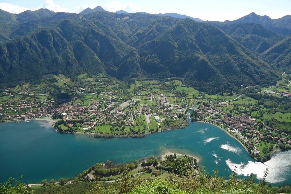 Photo of Others in Idro