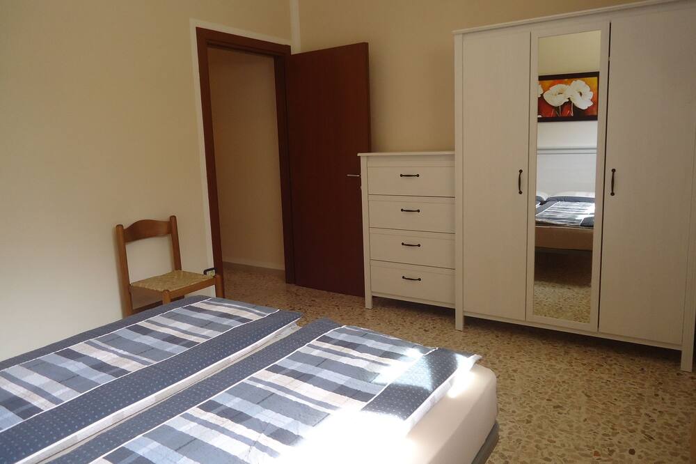 Photo of Bedroom in Idro