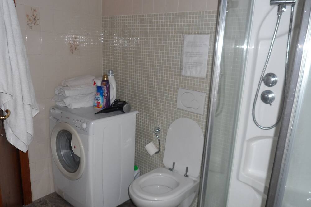 Photo of Bathroom in Pacengo