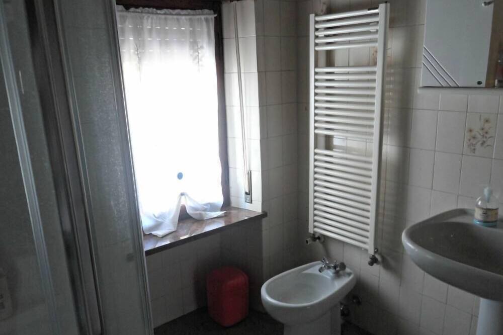 Photo of Bathroom in Pacengo