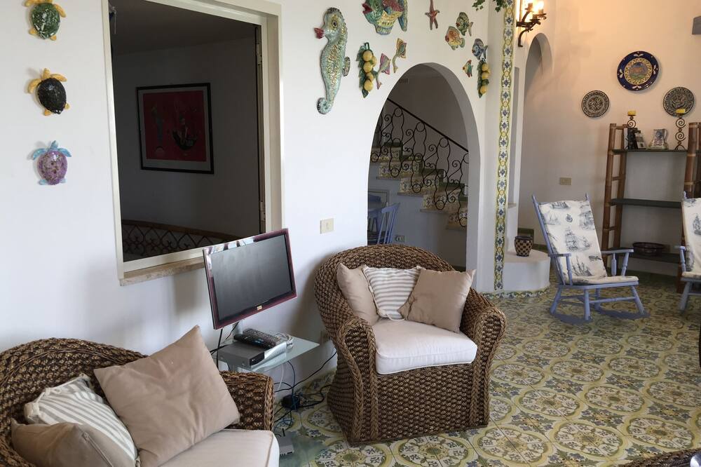 Photo of Livingroom in Latina Lido