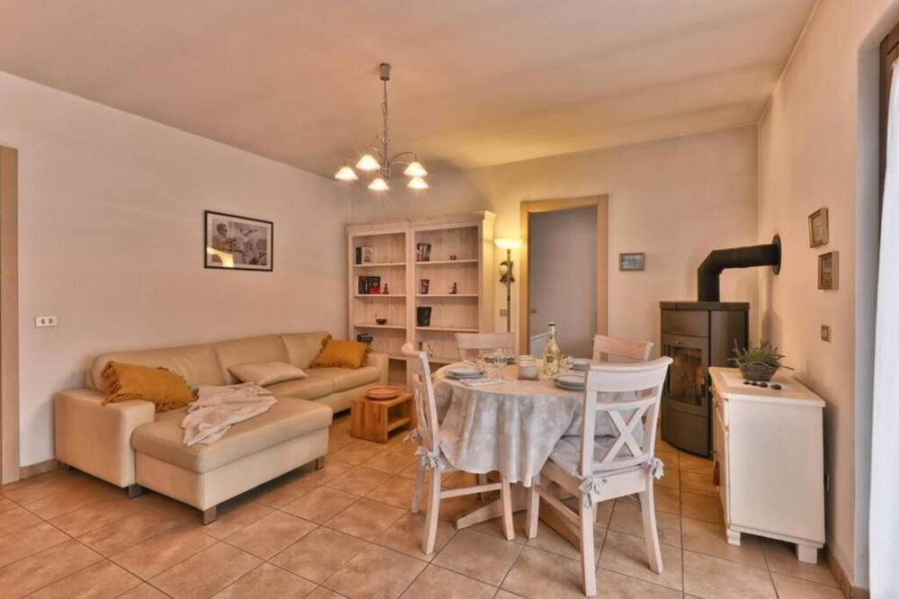 Photo of Livingroom in Prabione
