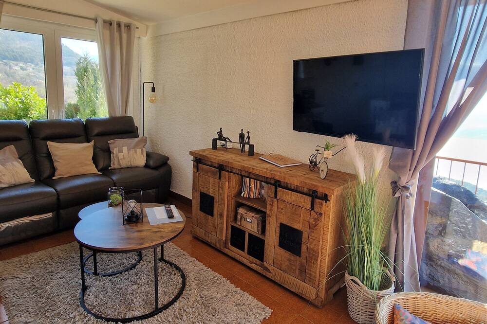 Photo of Livingroom in Aer