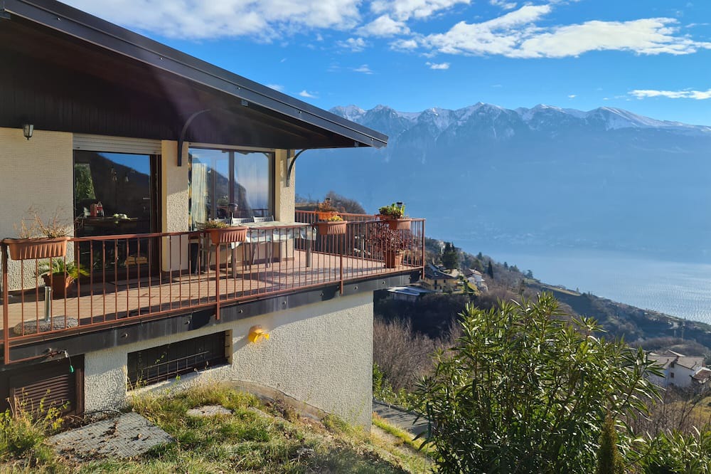 Photo of Outdoor in Aer