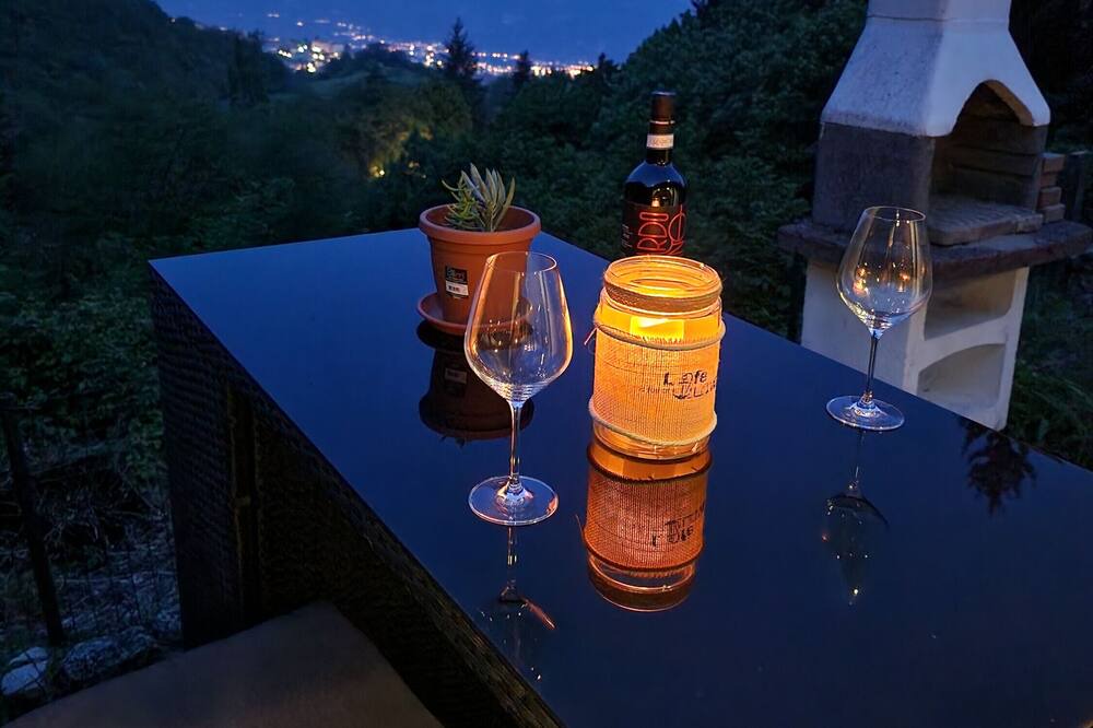 Photo of Outdoor in Aer