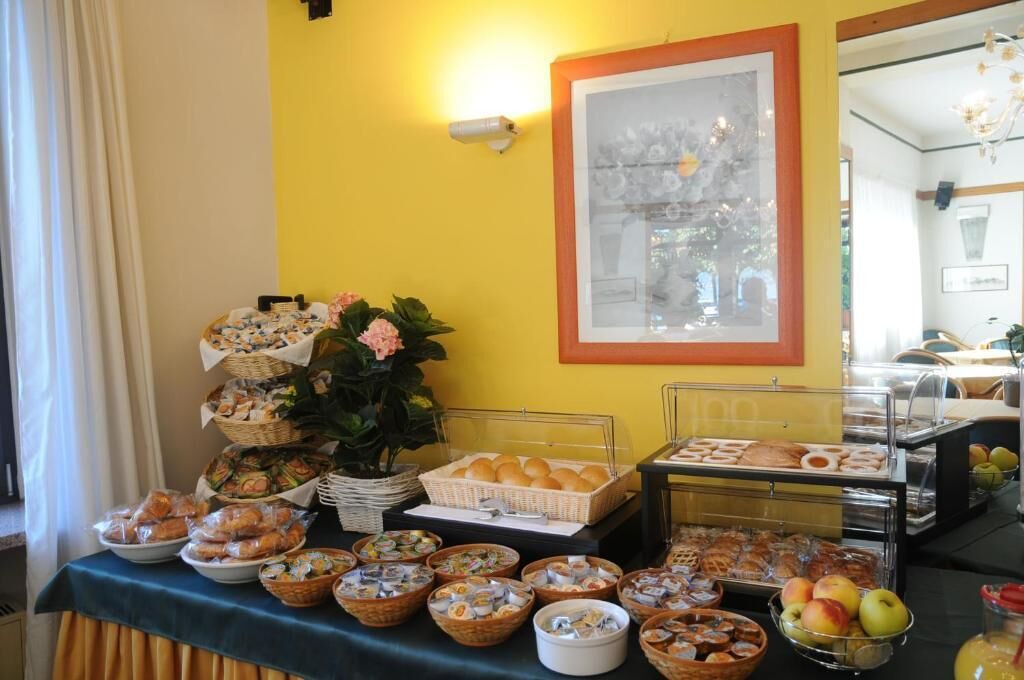 Photo of Others in Stresa