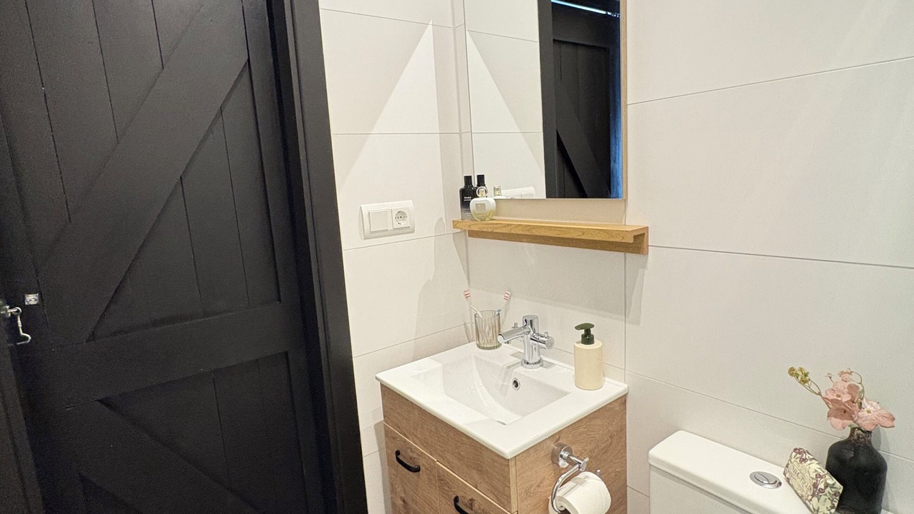 Photo of Bathroom in Aer