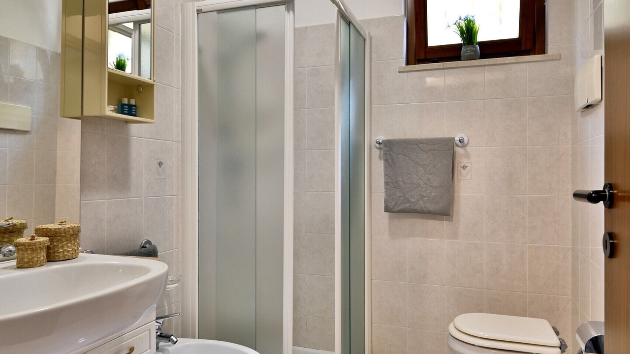 Photo of Bathroom in Gardola