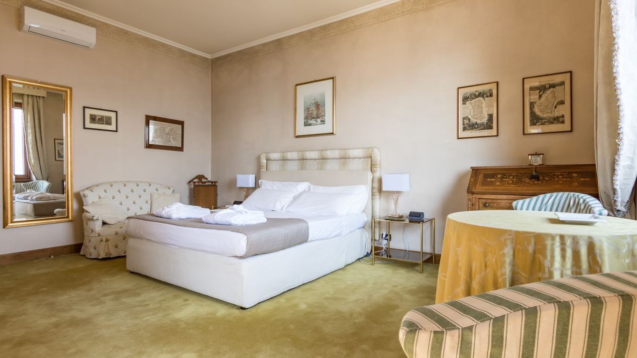 Photo of Bedroom in Menaggio