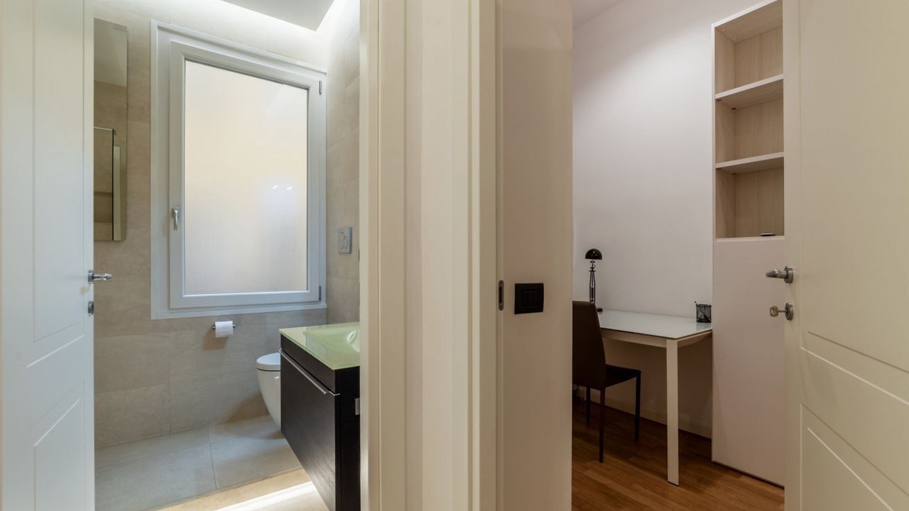 Photo of Bathroom in Universita