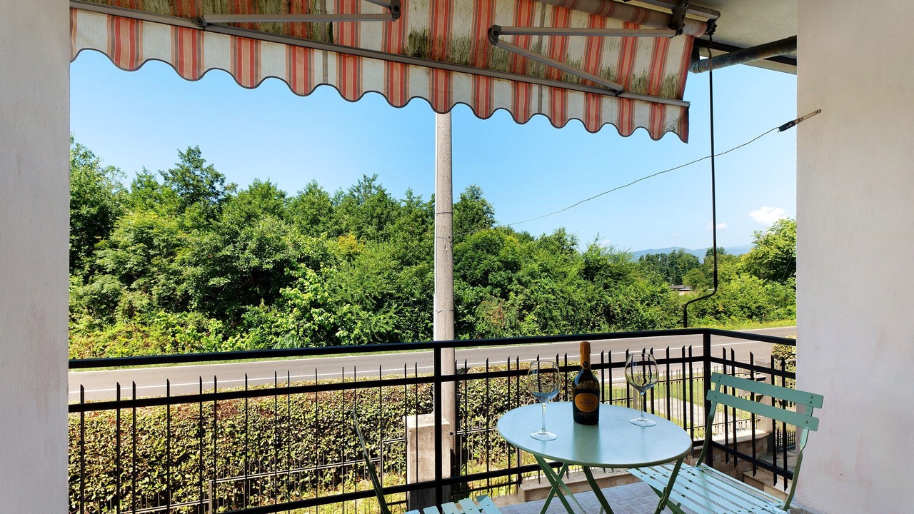 Photo of Outdoor in Angera
