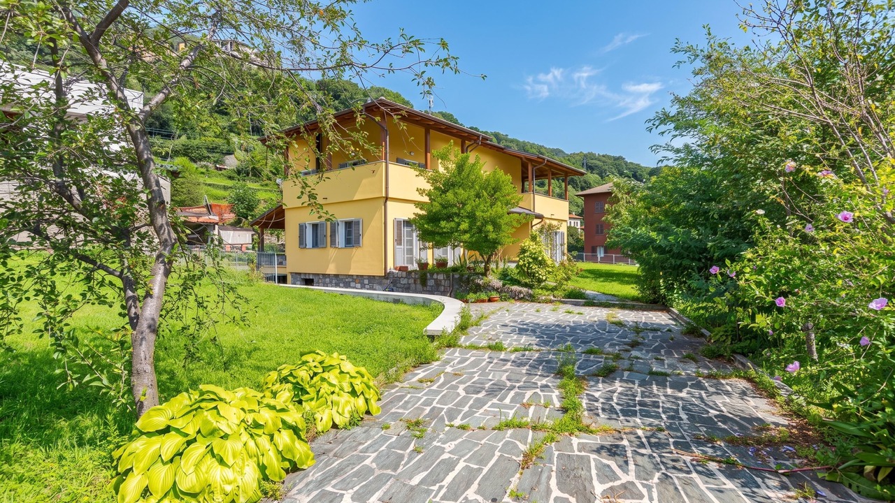 Photo of Outdoor in Santa Maria - Rezzonico
