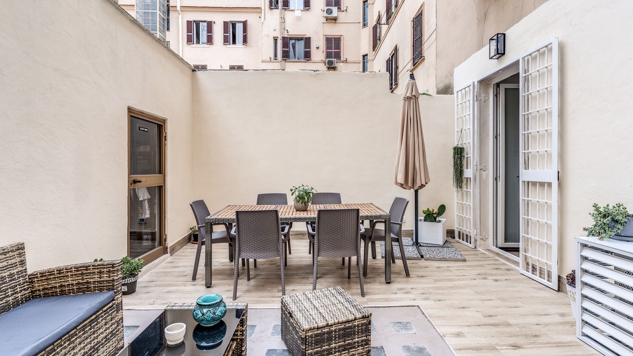 Photo of Outdoor in Esquilino