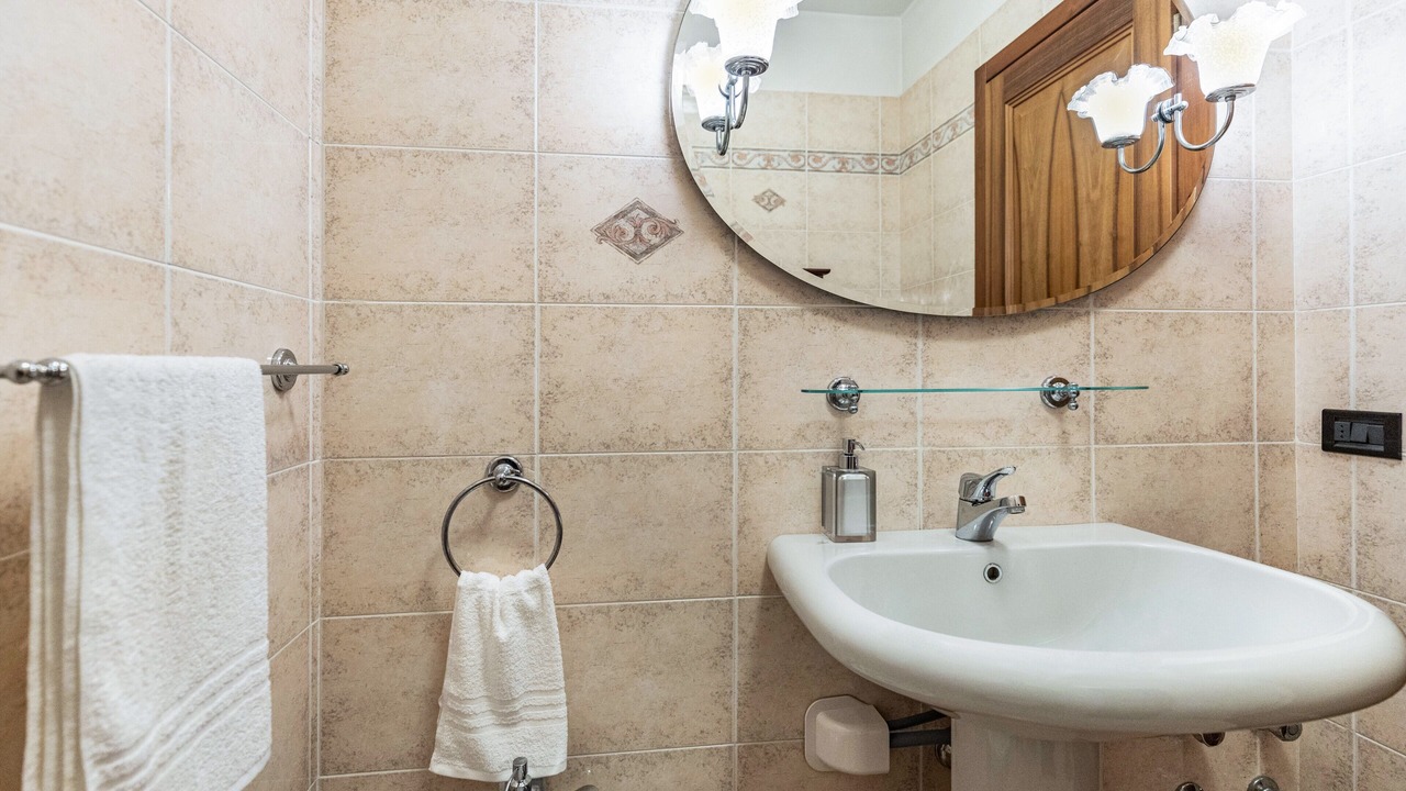Photo of Bathroom in Lugana