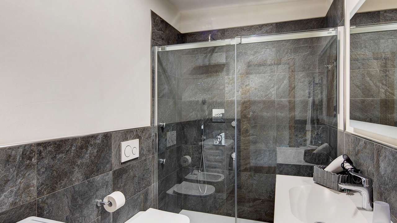 Photo of Bathroom in Teola