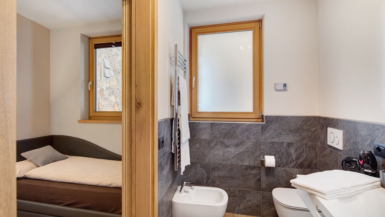 Photo of Bathroom in Teola