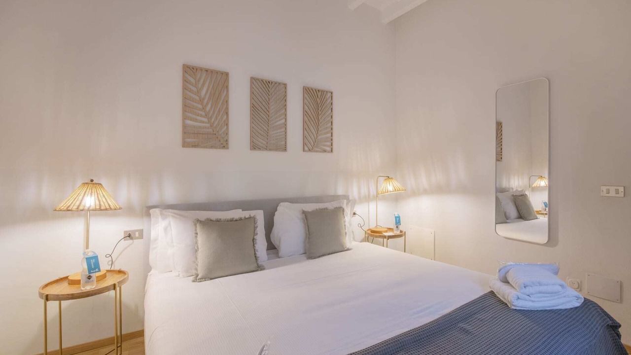 Photo of Bedroom in Milan Centre