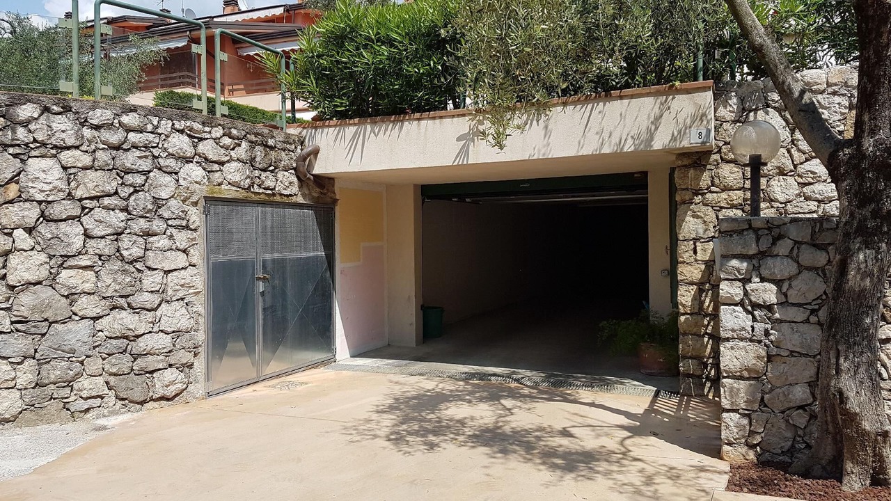 Photo of Others in Assenza