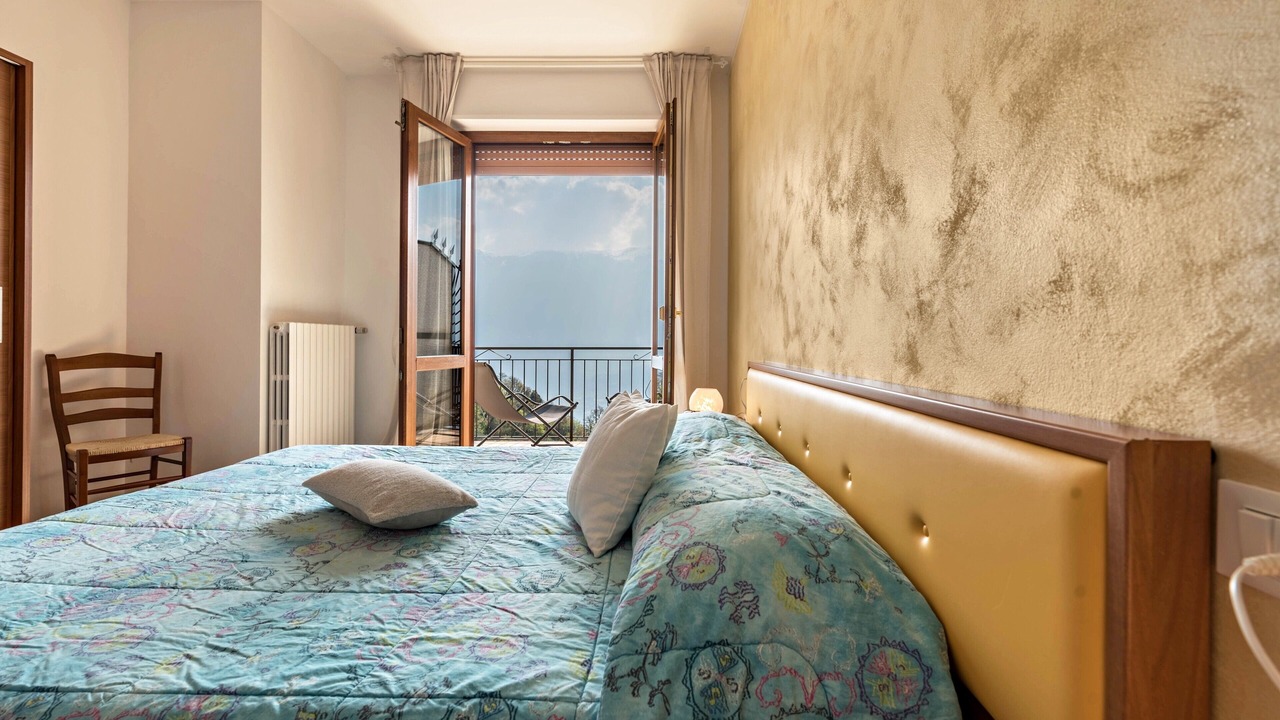 Photo of Bedroom in Tremosine