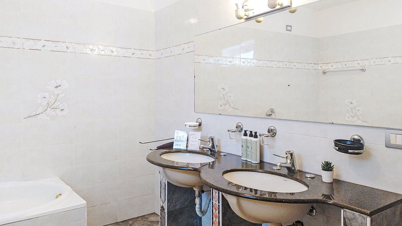 Photo of Bathroom in Luino