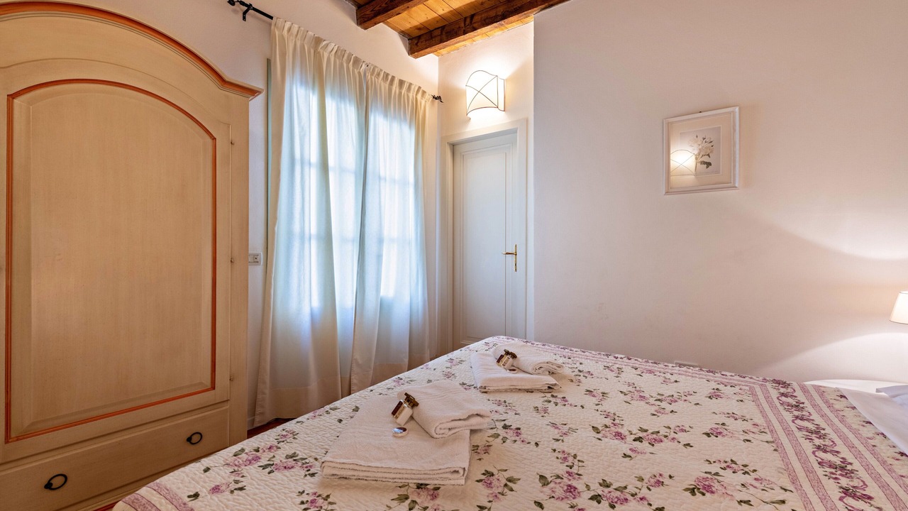 Photo of Bedroom in San Felice del Benaco