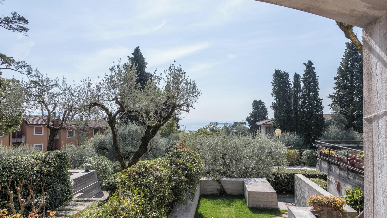 Photo of Outdoor in Morgnaga