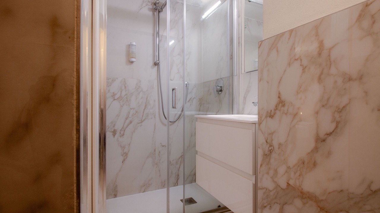 Photo of Bathroom in Magenta