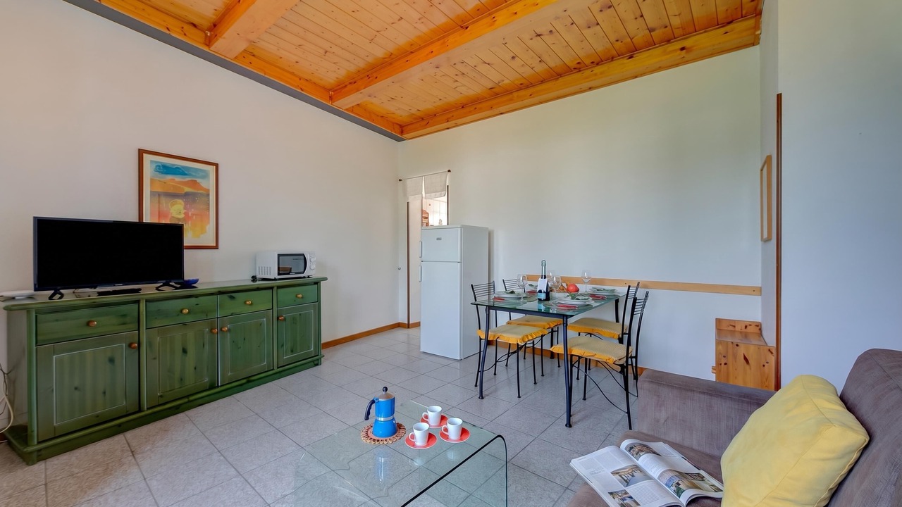 Photo of Bedroom in Toscolano Maderno
