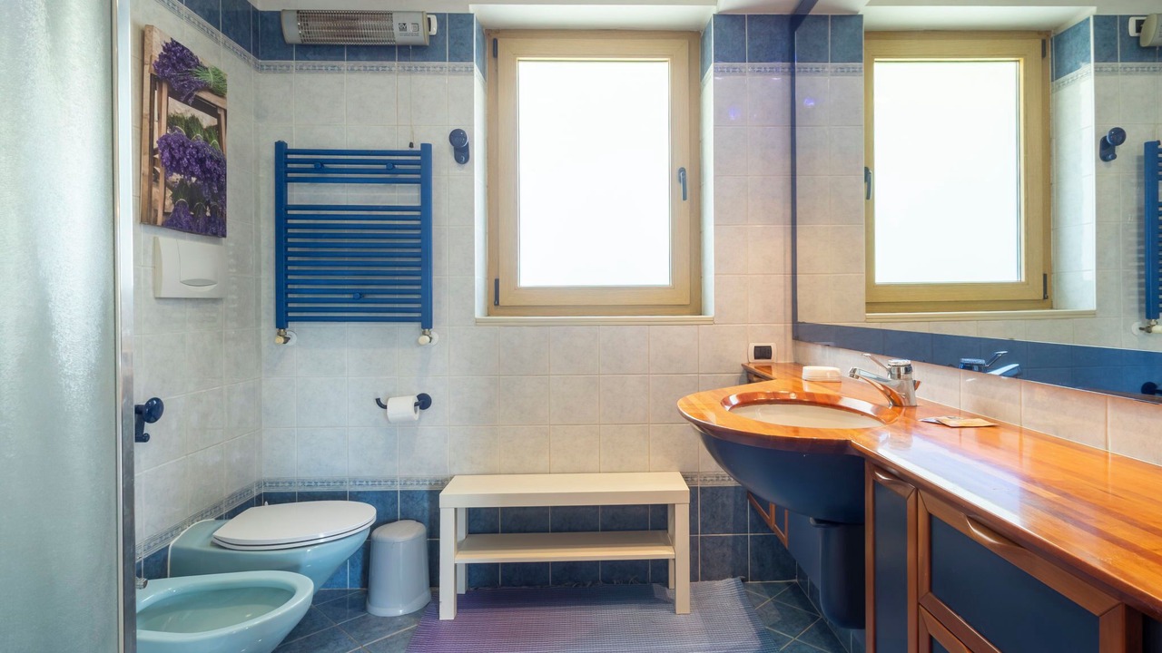 Photo of Bathroom in Luino