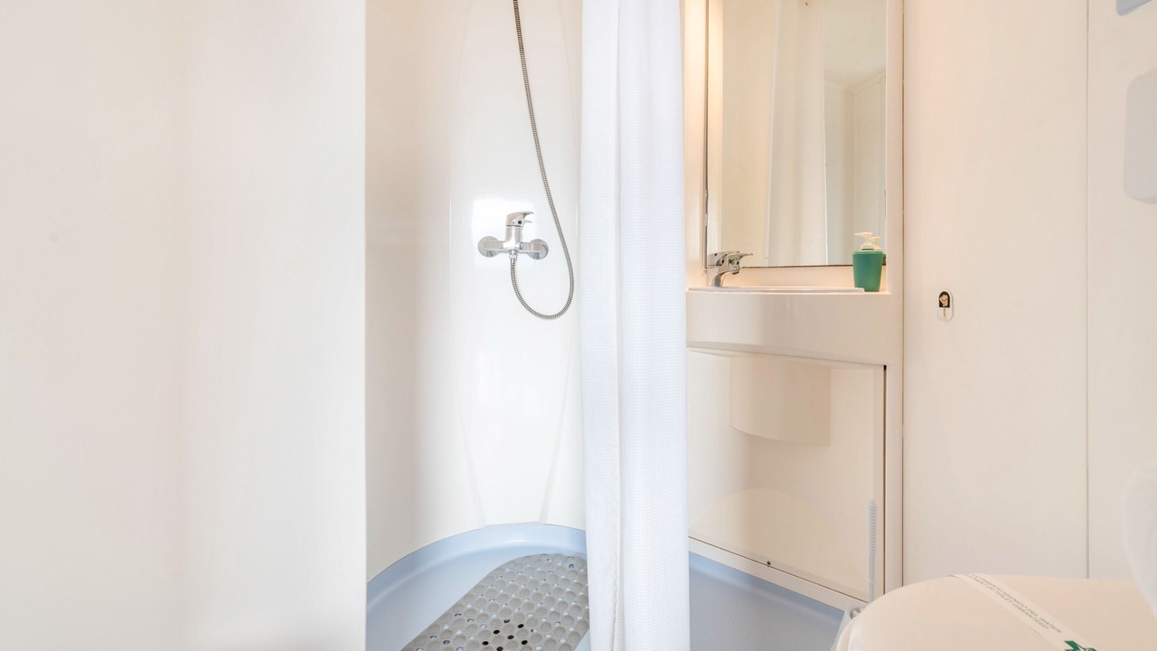 Photo of Bathroom in Aer