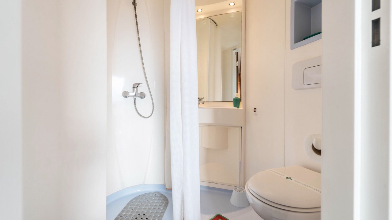 Photo of Bathroom in Aer
